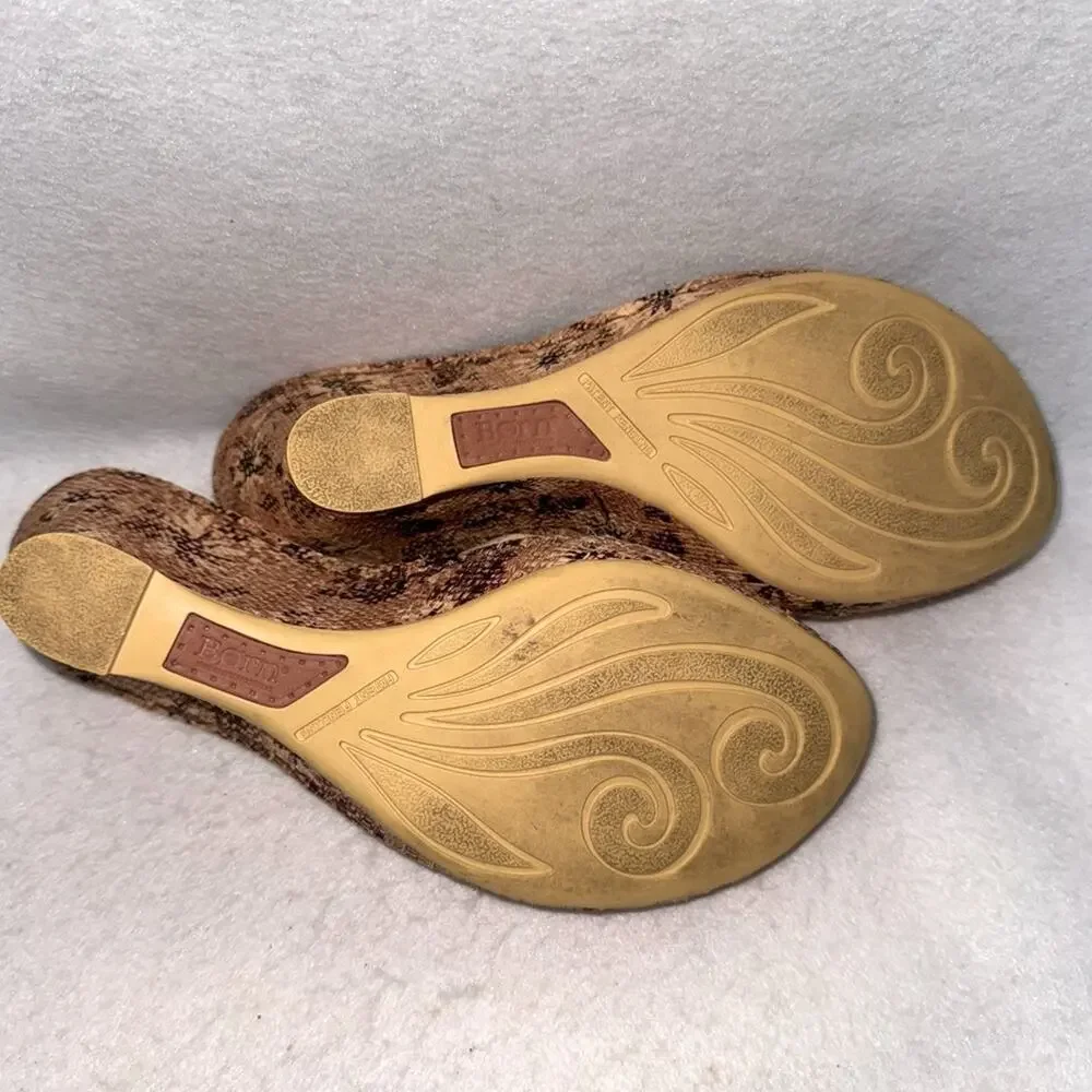 Women’s Born Drilles Leather Wedges Sandals Shoes Slip-on Yellow & Tan size 8
